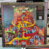 King Gizzard And The Lizard Wizard – Live In Sydney Box Set com 3 LPs de Vinil - Edição Limitada de 666 Cópias